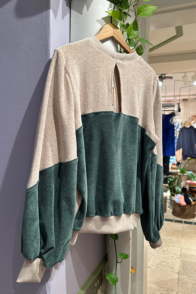 Froks Isabel Sweatshirt / Desert Sand & Jungle green